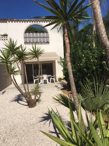 Appartements Les Pesquiers Hyeres Plage Buitenkant foto